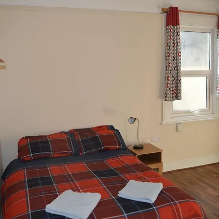 Guest house Library View